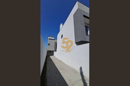 7_photo/94dcfb6e0b.09381032bbba15d2-ATLAS-90eeab23-c099-4eef-8d4d-d97a6a9a510f.jpg de casa à venda com 3 quartos, 104m² em Xaxim, Curitiba