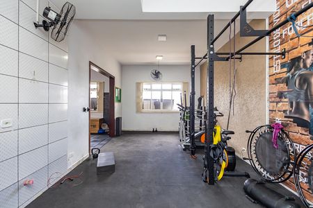 16_photo/94dcfb6f13.025e5d0f1fecbc01-ATLAS-20a69eb7-9e0e-4b8f-a7e9-195d2c41e528.jpg de casa à venda com 0 quarto, 230m² em Xaxim, Curitiba