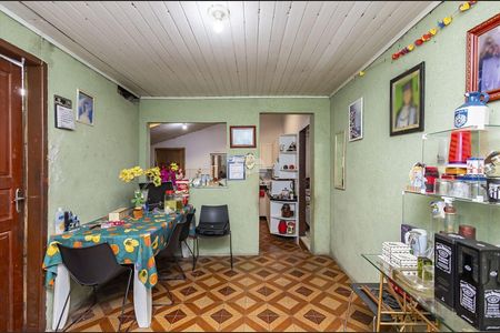 20_photo/94dcfb6f45.614b6dbc1122d364-ATLAS-014af3d1-3a19-4b67-8849-74f6ee764b4e.jpg de casa à venda com 3 quartos, 186m² em Xaxim, Curitiba