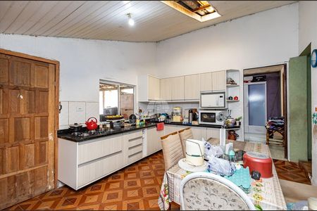 7_photo/94dcfb6f45.614b6dbc1122d364-ATLAS-857ed73a-ec6d-4b8d-af5d-7cdd39367598.jpg de casa à venda com 3 quartos, 186m² em Xaxim, Curitiba