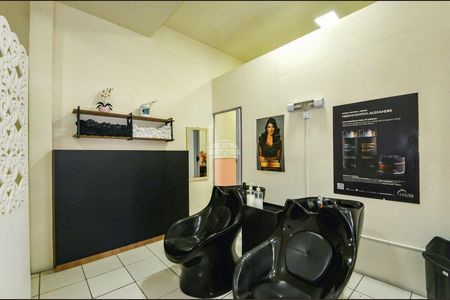 38_photo/94dcfb6f9d.f34b82a44adf642d-ATLAS-272c6b06-947b-4b2d-9bef-5f213814e775.jpg de casa à venda com 5 quartos, 400m² em Xaxim, Curitiba