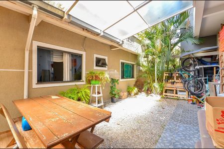 18_photo/94dcfb6f9d.f34b82a44adf642d-ATLAS-2c61bf0a-2a74-4fd6-8878-9cbb64963384.jpg de casa à venda com 5 quartos, 400m² em Xaxim, Curitiba