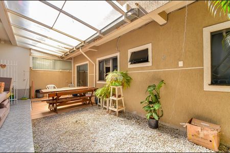 19_photo/94dcfb6f9d.f34b82a44adf642d-ATLAS-5c8da244-d962-4f64-ad23-b8231ddcedf2.jpg de casa à venda com 5 quartos, 400m² em Xaxim, Curitiba