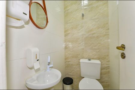 42_photo/94dcfb6f9d.f34b82a44adf642d-ATLAS-cc3d6c8a-b395-4ad2-b356-b57a2fd4d64b.jpg de casa à venda com 5 quartos, 400m² em Xaxim, Curitiba