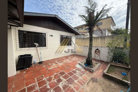 7_photo/94dcfb7021.f004b3811d646080-ATLAS-34c6afd7-03b3-4a80-8051-e5fcef43ffd7.jpg de casa à venda com 3 quartos, 88m² em Xaxim, Curitiba