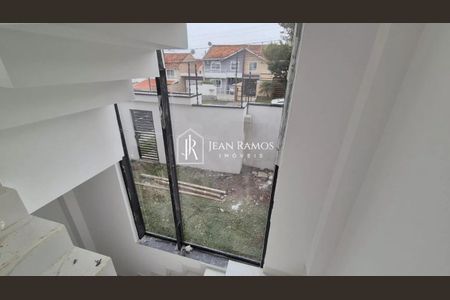 9_photo/94dcfb71e1.ceff8192393c33de-ATLAS-164945a6-caac-4007-8a6a-c4eeb5918940.jpg de casa à venda com 3 quartos, 146m² em Pinheirinho, Curitiba