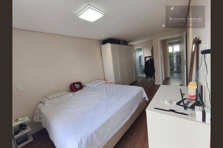 7_photo/94dcfb7295.8359bf70ecff7ce1-ATLAS-137dbf4a-47e1-49b0-bf9e-ebd09dbc723b.jpg de casa à venda com 5 quartos, 312m² em Xaxim, Curitiba