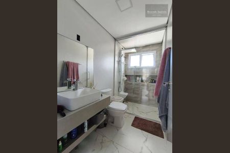 34_photo/94dcfb7295.8359bf70ecff7ce1-ATLAS-fc19c2a6-0263-4e7d-bdfd-5ee6469fae30.jpg de casa à venda com 5 quartos, 312m² em Xaxim, Curitiba