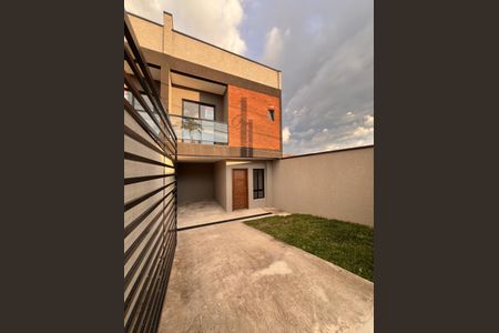 14_photo/94dcfb72e3.3ee15f017ff1b7a8-ATLAS-aa088844-7872-4e05-903a-84a592f0d78e.jpg de casa à venda com 3 quartos, 145m² em Xaxim, Curitiba