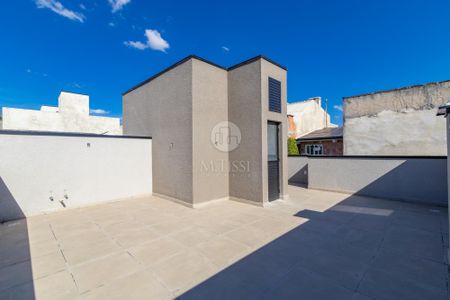 23_photo/94dcfb72e3.eef922eea43136be-ATLAS-508597aa-e6ff-458f-a9ae-b506e263cc2b.jpg de casa à venda com 3 quartos, 145m² em Xaxim, Curitiba