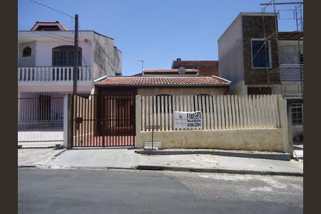 2_photo/94dcfb733b.14be72f851f11d21-ATLAS-32ecee21-6ca6-4e32-a829-edb4e2a5231b.jpg de casa para alugar com 3 quartos, 130m² em Xaxim, Curitiba