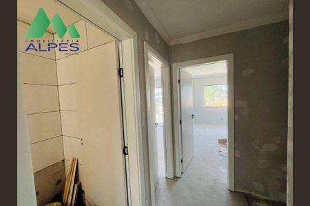 16_photo/94dcfb7357.6e5245da5aeaca36-ATLAS-8e24e7e2-d64e-464d-8a5d-2cf8b8863616.jpg de casa à venda com 3 quartos, 106m² em Xaxim, Curitiba