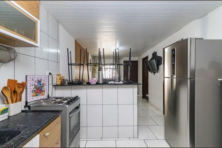 8_photo/94dcfb736b.a5aae0993012fdde-ATLAS-b634b3e5-eb32-4acb-90f1-7801046e2af5.jpg de casa à venda com 2 quartos, 48m² em Xaxim, Curitiba