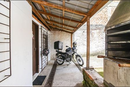 25_photo/94dcfb736b.a5aae0993012fdde-ATLAS-efa1a3f5-e9b5-4f00-b701-52bfa3e4310a.jpg de casa à venda com 2 quartos, 48m² em Xaxim, Curitiba