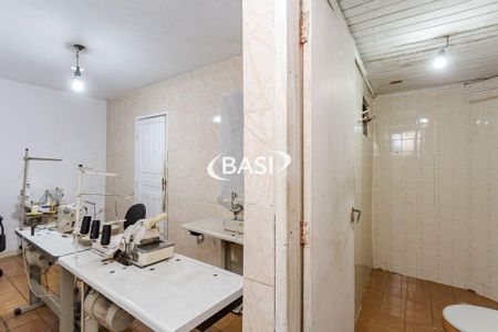 34_photo/94dcfb739f.a8455c5093fa5497-ATLAS-c01fb1cf-b39f-48ab-91e2-5d100400e32d.jpg de casa à venda com 3 quartos, 190m² em Xaxim, Curitiba