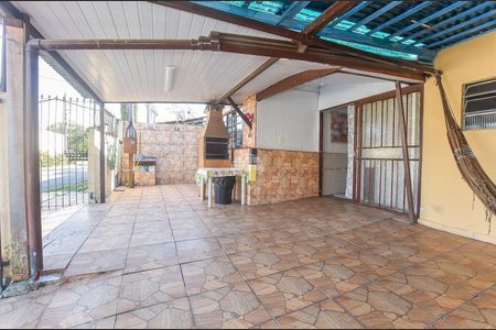 2_photo/94dcfb73cf.49f512fa8a9b1946-ATLAS-509fbe97-ecec-463a-b335-25860426872d.jpg de casa à venda com 3 quartos, 60m² em Xaxim, Curitiba