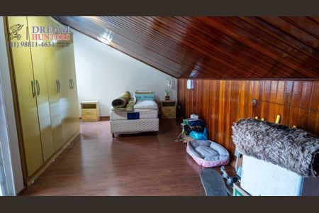 13_photo/94dcfb7531.c696d6dfecea6f1c-ATLAS-d7358d30-8750-4e9f-b581-81189f7ba4ba.jpg de casa à venda com 4 quartos, 235m² em Xaxim, Curitiba