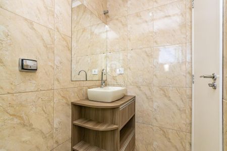 4_photo/94dcfb78d1.d55b36f64ebf45c1-ATLAS-f62cd8ab-e502-45ae-a0ca-7e808cb2463e.jpg de casa à venda com 2 quartos, 111m² em Pinheirinho, Curitiba