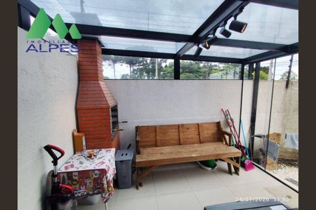 12_photo/94dcfb794b.7ab1dcad10c9c6f6-ATLAS-54782e15-08c8-4107-a30e-42e3f8db109a.jpg de casa à venda com 2 quartos, 75m² em Pinheirinho, Curitiba