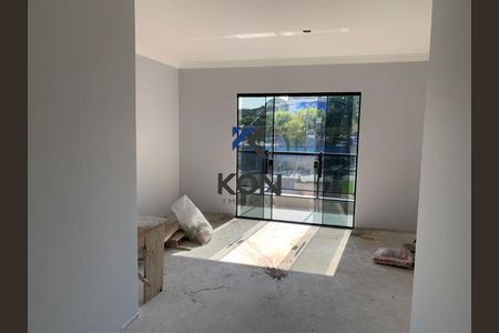 3_photo/94dcfb7c39.dc8bbd111761e841-ATLAS-1fa1e427-03a0-4ee8-ae54-68a27d7c3f19.jpg de casa à venda com 3 quartos, 121m² em Pinheirinho, Curitiba