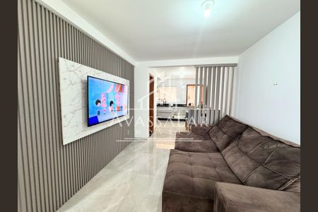 4_photo/94dcfb7cfb.edf2212802869f81-ATLAS-df38fc0e-99a2-433d-a466-c31a7800e547.jpg de casa à venda com 2 quartos, 67m² em Pinheirinho, Curitiba