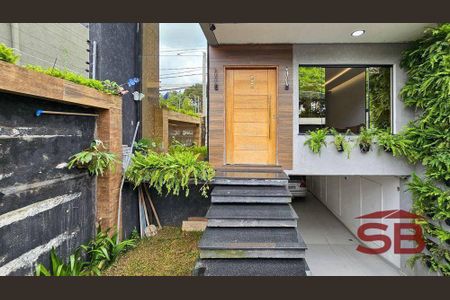 3_photo/94dcfb7e3b.08efd98b35956dec-ATLAS-069209ad-e56b-42a9-a5f4-74d9c394cf43.jpg de casa à venda com 3 quartos, 180m² em Sítio Cercado, Curitiba