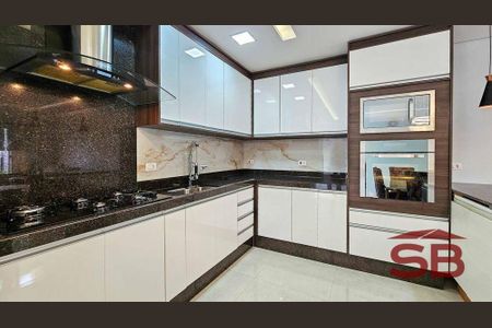 4_photo/94dcfb7e3b.08efd98b35956dec-ATLAS-074cb7bc-6cf2-4f59-a54f-de98dbd6e7a8.jpg de casa à venda com 3 quartos, 180m² em Sítio Cercado, Curitiba