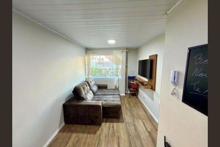 5_photo/94dcfb7fc9.ceff8192393c33de-ATLAS-9b8fab39-4e6b-48b2-9f3c-ab6e99b01a13.jpg de casa à venda com 2 quartos, 47m² em Pinheirinho, Curitiba