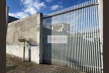 5_photo/94dcfb801d.f2bfaed4af7a5e8b-ATLAS-1dee1e22-cff5-42f7-8c51-0f1d237739ae.jpg de casa à venda com 6 quartos, 200m² em Pinheirinho, Curitiba