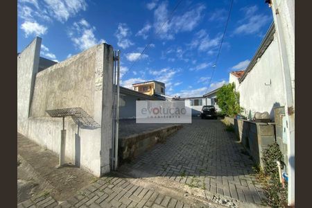 9_photo/94dcfb801d.f2bfaed4af7a5e8b-ATLAS-4a008cc5-aaf3-4a8a-8920-4c3b99c4bd79.jpg de casa à venda com 6 quartos, 200m² em Pinheirinho, Curitiba