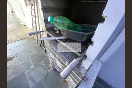 20_photo/94dcfb801d.f2bfaed4af7a5e8b-ATLAS-5743c87f-5ed6-4a9b-9560-541ea61e96d1.jpg de casa à venda com 6 quartos, 200m² em Pinheirinho, Curitiba