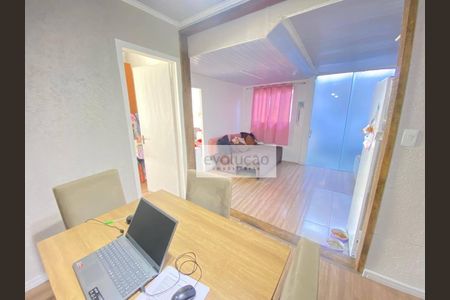 5_photo/94dcfb801d.f2bfaed4af7a5e8b-ATLAS-5a231334-e545-47fa-917c-99819aecf50c.jpg de casa à venda com 6 quartos, 200m² em Pinheirinho, Curitiba