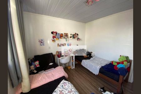 6_photo/94dcfb801d.f2bfaed4af7a5e8b-ATLAS-e19bafee-de12-411c-ad5e-69b65c811a97.jpg de casa à venda com 6 quartos, 200m² em Pinheirinho, Curitiba