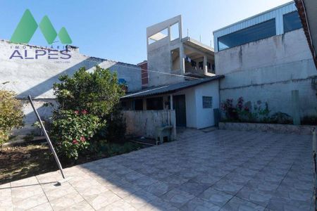 3_photo/94dcfb806b.2c15601846e0cf59-ATLAS-27dd2ee5-e8d0-4fe7-b0df-80c868739b51.jpg de casa à venda com 3 quartos, 432m² em Pinheirinho, Curitiba