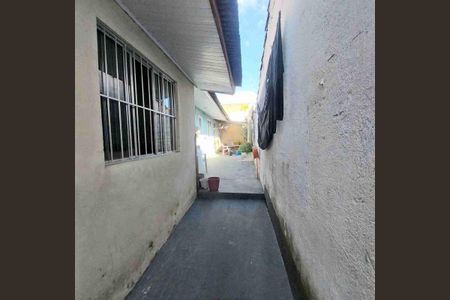 5_photo/94dcfb821f.cd7643520c7b3c95-ATLAS-3e92b8c6-52ba-420a-aa58-3303061085b2.jpg de casa à venda com 2 quartos, 100m² em Sítio Cercado, Curitiba