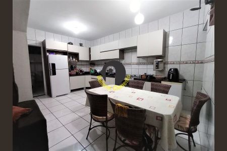 8_photo/94dcfb836f.491a58713d1e5de3-ATLAS-e5c4e5e5-4785-4027-bc79-944dc39fac98.jpg de casa à venda com 3 quartos, 120m² em Sítio Cercado, Curitiba