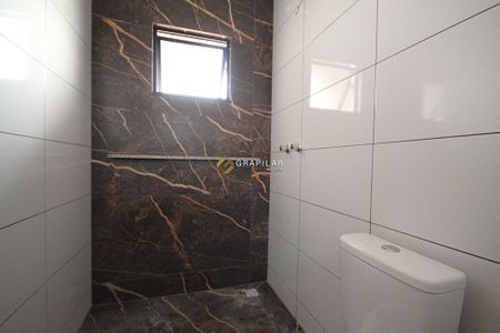 27_photo/94dcfb8499.652f7288ec4565f2-ATLAS-05bccd1d-6be0-4c09-9bcf-869a045fb485.jpg de casa à venda com 3 quartos, 96m² em Sítio Cercado, Curitiba