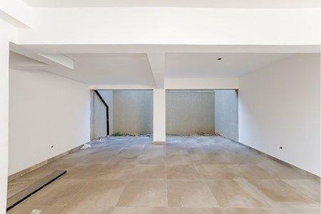 38_photo/94dcfb854d.92f1afb65d9faff5-ATLAS-78d8bcf5-9eb0-4497-a8ce-d85728d526c5.jpg de casa à venda com 3 quartos, 182m² em Sítio Cercado, Curitiba