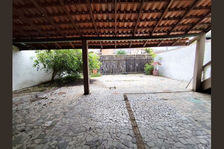 3_photo/94dcfb8591.e6f02a1e96aef2b1-ATLAS-2a61916f-a617-4218-b2f4-63534a403e3e.jpg de casa à venda com 4 quartos, 150m² em Sítio Cercado, Curitiba