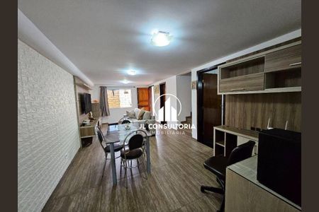 10_photo/94dcfb8825.e6fda0d53421dcd9-ATLAS-97fa7d82-eb06-490b-b093-abf8c477c4b6.jpg de casa à venda com 3 quartos, 114m² em Sítio Cercado, Curitiba