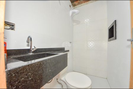 7_photo/94dcfb8e29.e6893a402ca210d5-ATLAS-509c3590-dc21-4376-a6c7-b5e85277fd69.jpg de casa à venda com 3 quartos, 308m² em Sítio Cercado, Curitiba