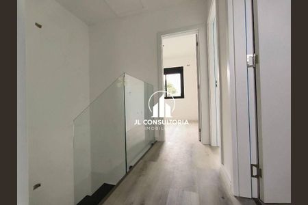 8_photo/94dcfb8e33.5adb0f7d622bfd49-ATLAS-2c6ec332-626d-40b6-9dcc-910088871b70.jpg de casa à venda com 3 quartos, 75m² em Sítio Cercado, Curitiba