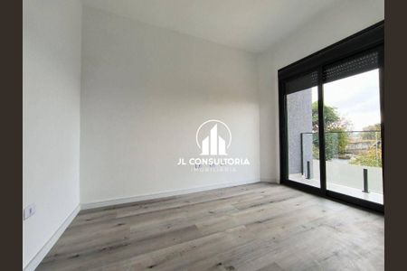 6_photo/94dcfb8e33.e607e9fe981f92ce-ATLAS-2115ca16-4f24-4b94-9577-41fc576d2bfb.jpg de casa à venda com 3 quartos, 75m² em Sítio Cercado, Curitiba