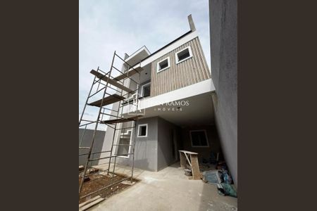 8_photo/94dcfb8ec9.ceff8192393c33de-ATLAS-2a9e2cc3-ce8d-4c98-9011-9fb0787f736f.jpg de casa à venda com 3 quartos, 150m² em Sítio Cercado, Curitiba