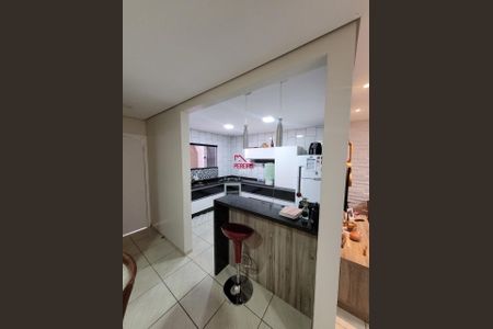 50_photo/94dcfb92f5.d00588b39bb74d6d-ATLAS-6559b123-6335-44b5-a1dc-3bb79452e4e6.jpg de casa à venda com 3 quartos, 160m² em Sítio Cercado, Curitiba