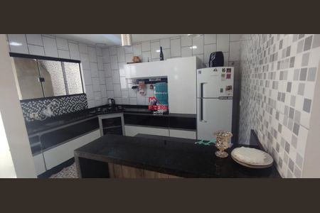 45_photo/94dcfb92f5.d00588b39bb74d6d-ATLAS-8a015236-d53e-4912-b645-eb214db534c9.jpg de casa à venda com 3 quartos, 160m² em Sítio Cercado, Curitiba