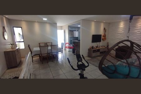 38_photo/94dcfb92f5.d00588b39bb74d6d-ATLAS-b5a559c3-e654-4cc3-b473-1100c440a80c.jpg de casa à venda com 3 quartos, 160m² em Sítio Cercado, Curitiba