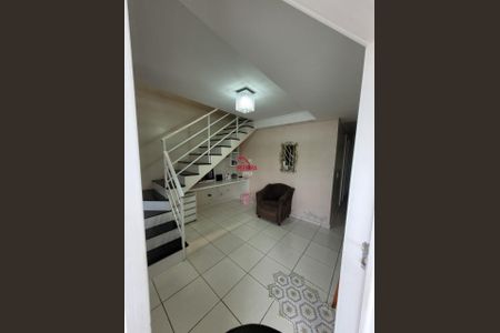 25_photo/94dcfb92f5.d00588b39bb74d6d-ATLAS-bb90af2c-c607-4f5c-be91-33f35ea31e6c.jpg de casa à venda com 3 quartos, 160m² em Sítio Cercado, Curitiba