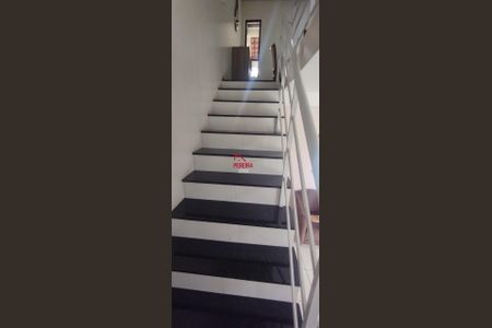 33_photo/94dcfb92f5.d00588b39bb74d6d-ATLAS-bc5fb571-8c9a-421e-bb80-0ae5bf236a24.jpg de casa à venda com 3 quartos, 160m² em Sítio Cercado, Curitiba