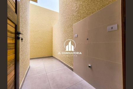 11_photo/94dcfb957d.751bca41ac608a7d-ATLAS-7c420834-e9ef-4492-84e5-d8d2dec1d4e8.jpg de casa à venda com 3 quartos, 83m² em Sítio Cercado, Curitiba